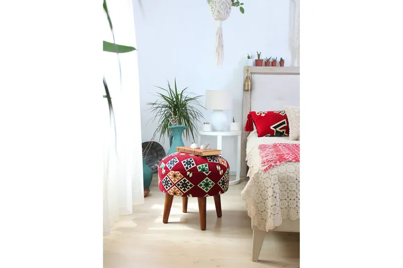 Tarrytown Sittepuff 46 cm - Rød/Grønn - Møbler - Stoler & lenestoler - Krakk - Puff