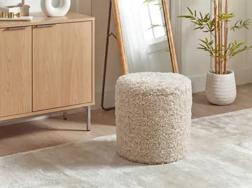 Veron rund sittepuff med oppbevaring i ullstoff - lys beige - Møbler - Stoler & lenestoler - Krakk - Puff
