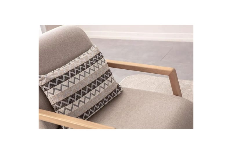 Latrona Lenestol - Kremhvit - Møbler - Stoler & lenestoler - Lenestoler