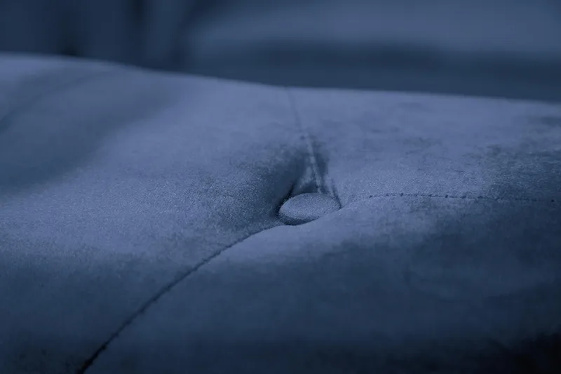 Chesterfield Lyx Stor behagelig dyp fløyelfotøyd – Fotøyd til stue - Blå Fløyel - Møbler - Stoler & lenestoler - Lenestoler - Chesterfield lenestol