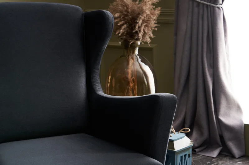 Edgara Lenestol - Fløyel/Antrasitt/Natur - Møbler - Stoler & lenestoler - Lenestoler