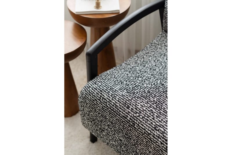 Illen Öronlappsfåtölj - Sort/Hvit - Møbler - Stoler & lenestoler - Lenestoler - Ørelappstol