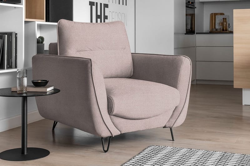 Lence Lenestol, Lyserosa