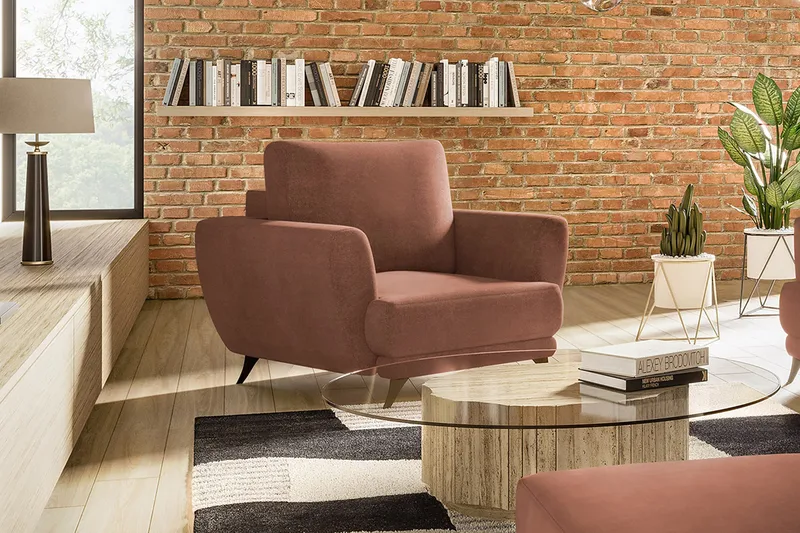 Megis Lenestol, Rosa