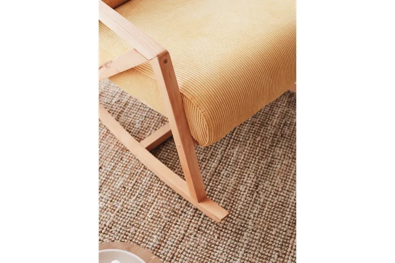 Muskuran Lenestol - Gul - Møbler - Stoler & lenestoler - Gyngestoler