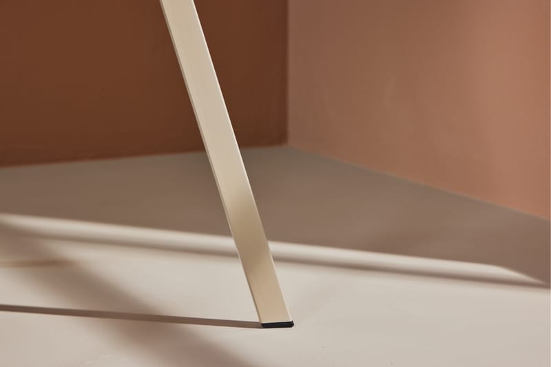 Lilja Spisestol - Beige - Møbler - Stoler & lenestoler - Spisestuestoler & kjøkkenstoler
