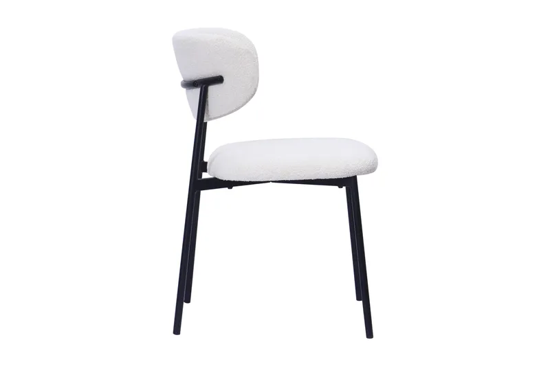 Lucy Spisestol - Hvit bouclé / Metallben svart - Møbler - Stoler & lenestoler - Spisestuestoler & kjøkkenstoler