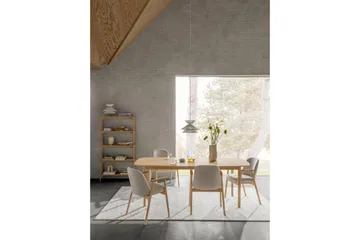 Reciclar spisestol i bouclé med armlener i eik - Beige - Møbler - Stoler & lenestoler - Spisestuestoler & kjøkkenstoler