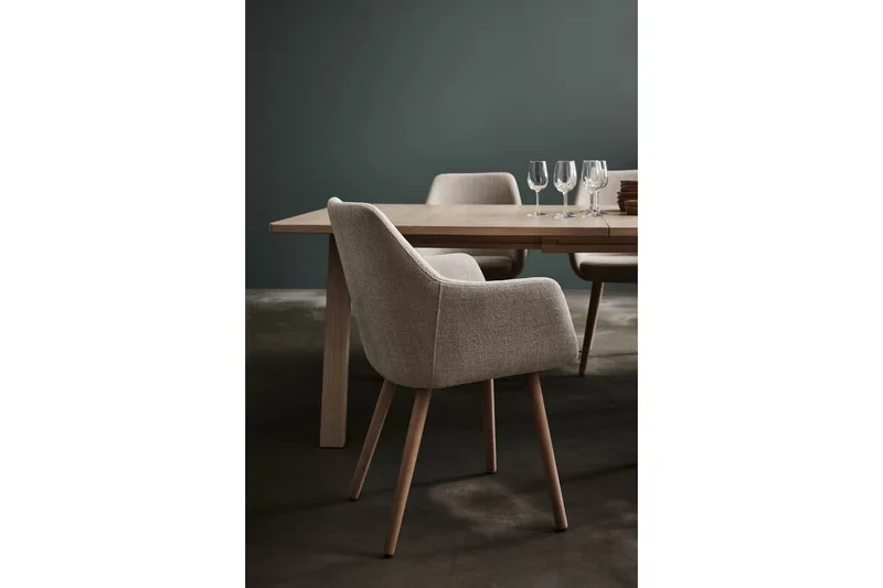 Rumba Armlenestol - Beige - Møbler - Stoler & lenestoler - Spisestuestoler & kjøkkenstoler