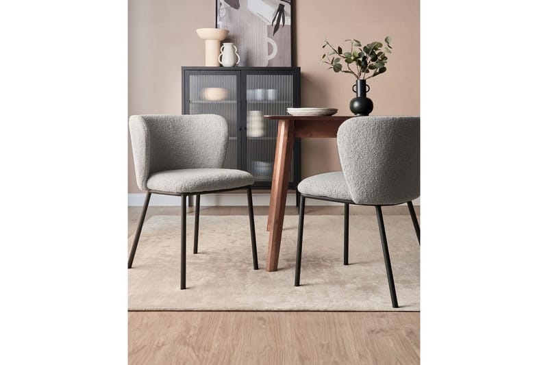 Sett med 2 spisestoler Mina - Grå, svart/Bouclé - Møbler - Stoler & lenestoler - Spisestuestoler & kjøkkenstoler
