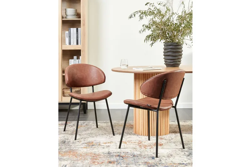 Sett med 2 spisestuestoler Kiana - Brun, Svart - Møbler - Stoler & lenestoler - Spisestuestoler & kjøkkenstoler