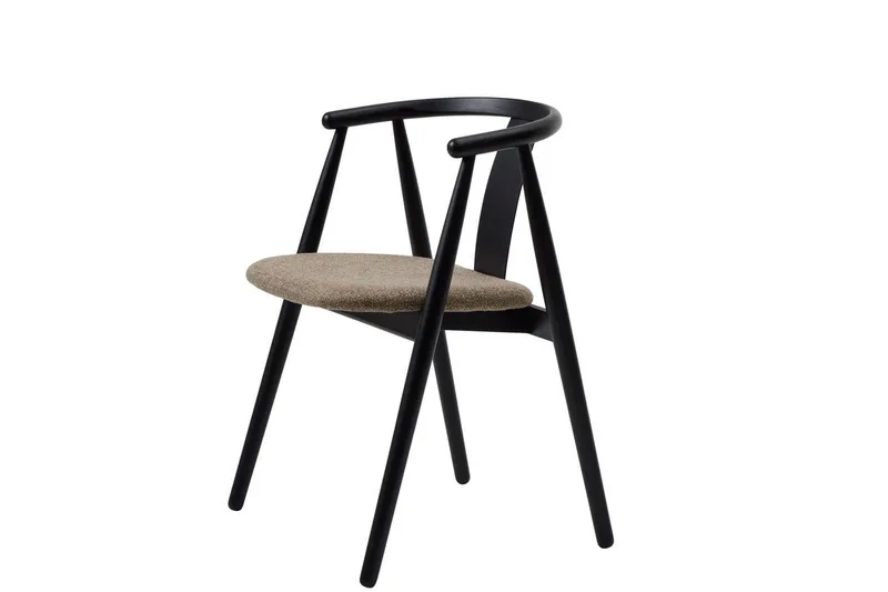 Souta Lenestol, Svart