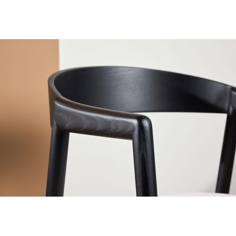 Spisestol Langøen - Svart - Møbler - Stoler & lenestoler - Spisestuestoler & kjøkkenstoler