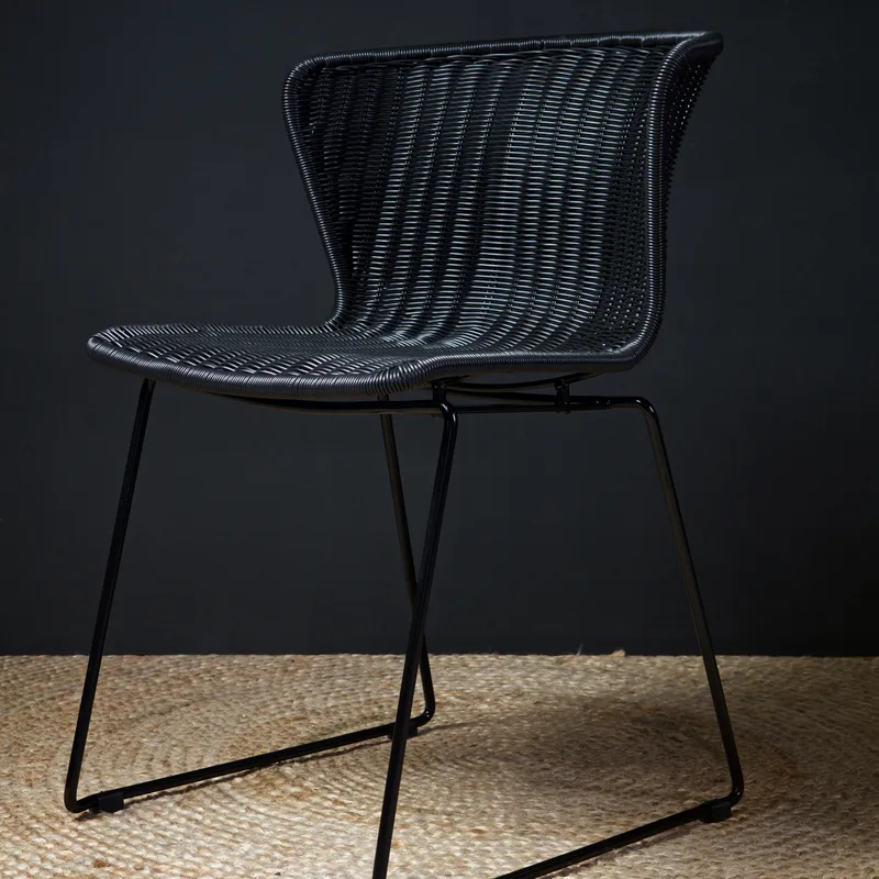 Spisestol Wings 2-pakning utendørs - Svart - Møbler - Stoler & lenestoler - Spisestuestoler & kjøkkenstoler