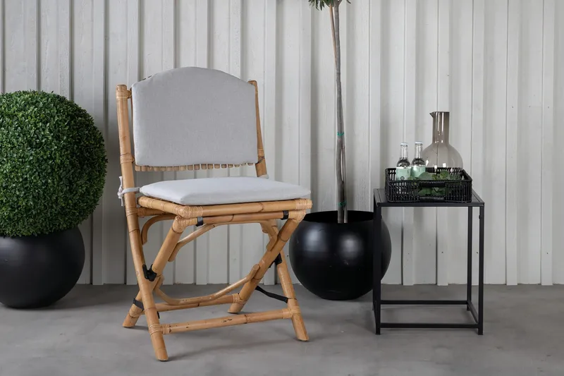 Cane Matstol med Puter - Brun - Møbler - Stoler & lenestoler - Spisestuestoler & kjøkkenstoler