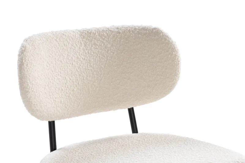 Gemmiano stol Teddy – hvit spisestol/kjøkkenstol i bouclé/teddy med svarte metallben - Hvit teddy / svarte ben - Møbler - Stoler & lenestoler - Spisestuestoler & kjøkkenstoler