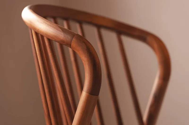 Noira Spisestol - Valnøtt / Brun - Møbler - Stoler & lenestoler - Spisestuestoler & kjøkkenstoler