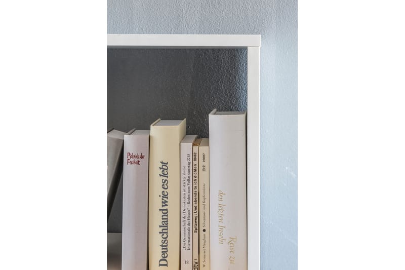 Milahn Bokhylle 108 cm i Malt Tre - Hvit - Oppbevaring - Hyller - Bokhylle
