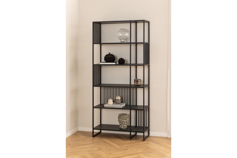Saklani Bokhylle 85 cm - Svart - Oppbevaring - Hyller - Bokhylle