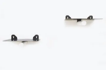 Noke Veggshylle 21 cm i Metall med Trestativ - Svart - Oppbevaring - Hyller - Vegghylle