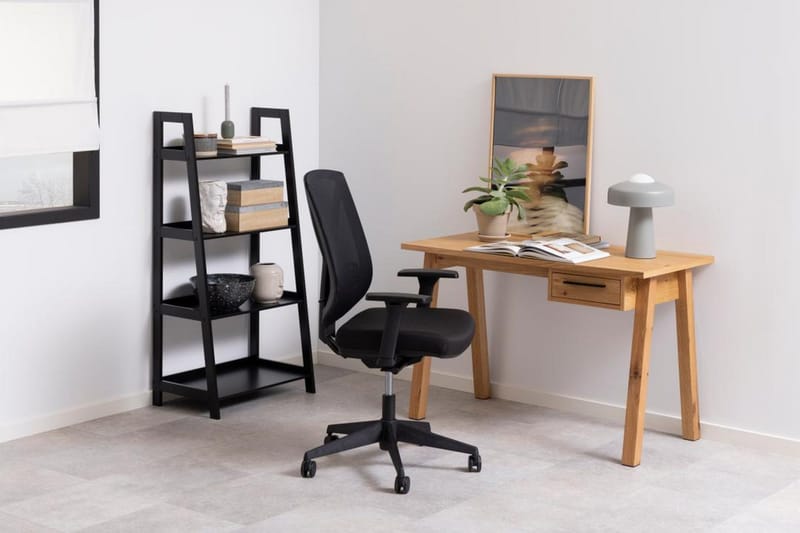 Wilele Bokhylle 63 cm i Malt Tre - Sort - Oppbevaring - Hyller - Bokhylle