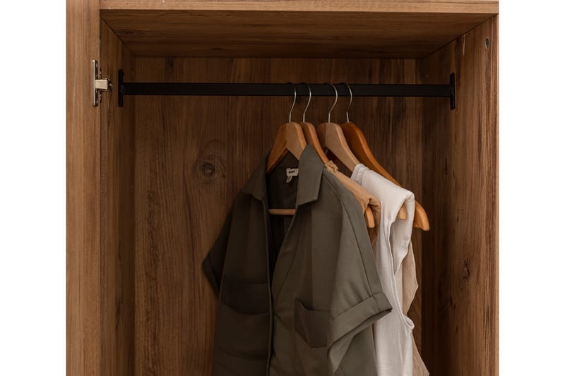 Batler Garderobe 52x104 5 Dører - Natur - Oppbevaring - Klesoppbevaring - Garderober & garderobesystem