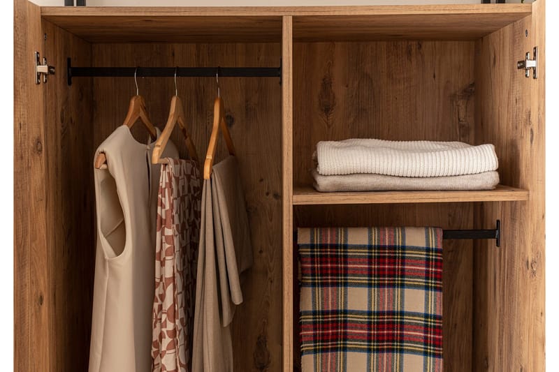 Batler Garderobe 52x104 5 Dører - Natur - Oppbevaring - Klesoppbevaring - Garderober & garderobesystem