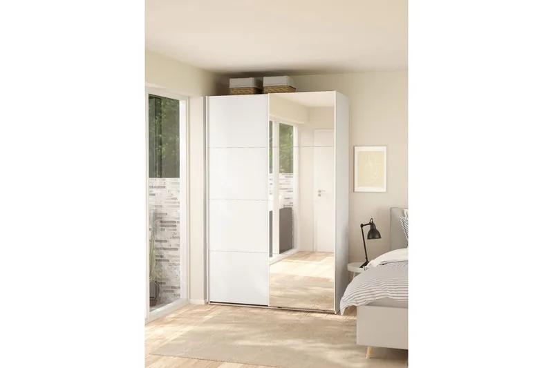 Elvos Garderobe med Speil 139x220 cm - Hvit - Oppbevaring - Klesoppbevaring - Garderober & garderobesystem
