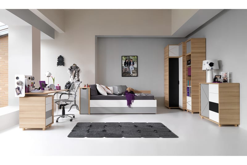 Evolve Garderobe Natur / Hvit / Svart - VOX - Oppbevaring - Klesoppbevaring - Garderober & garderobesystem - Garderobeskap & klesskap