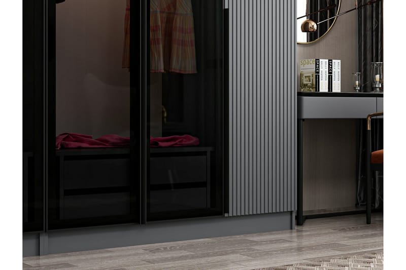 Fruitland Garderobe 225 cm - Antrasitt - Oppbevaring - Klesoppbevaring - Garderober & garderobesystem
