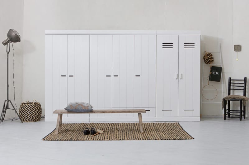 Varius Garderobe 140 cm 3 Dører 3 Skuffer - Hvit Furu - Oppbevaring - Klesoppbevaring - Garderober & garderobesystem - Garderobeskap & klesskap