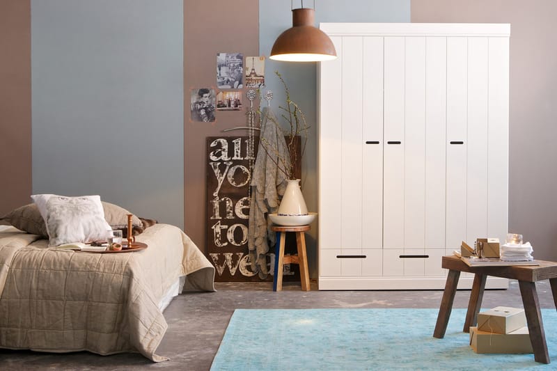 Varius Garderobe 140 cm 3 Dører 3 Skuffer - Hvit Furu - Oppbevaring - Klesoppbevaring - Garderober & garderobesystem - Garderobeskap & klesskap