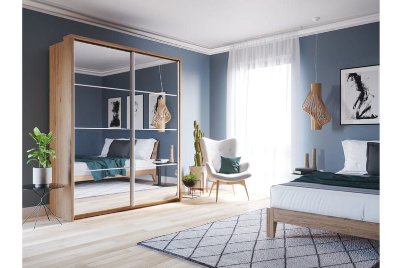 Henja Garderobe - Tre - Oppbevaring - Klesoppbevaring - Garderober & garderobesystem