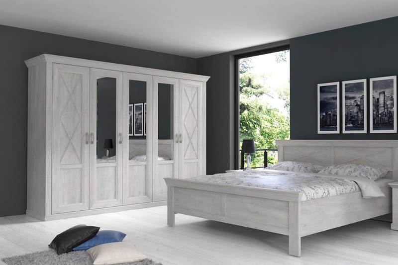 Hurlston Garderobe 255 cm - Hvit - Oppbevaring - Klesoppbevaring - Garderober & garderobesystem