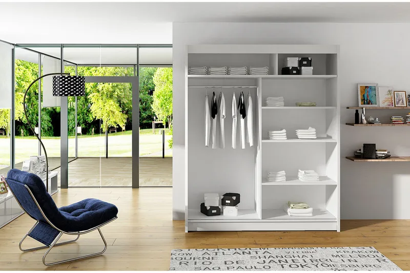 Leila Garderobe 150 cm Skyvedører Bøyd Speil - Hvit - Oppbevaring - Klesoppbevaring - Garderober & garderobesystem