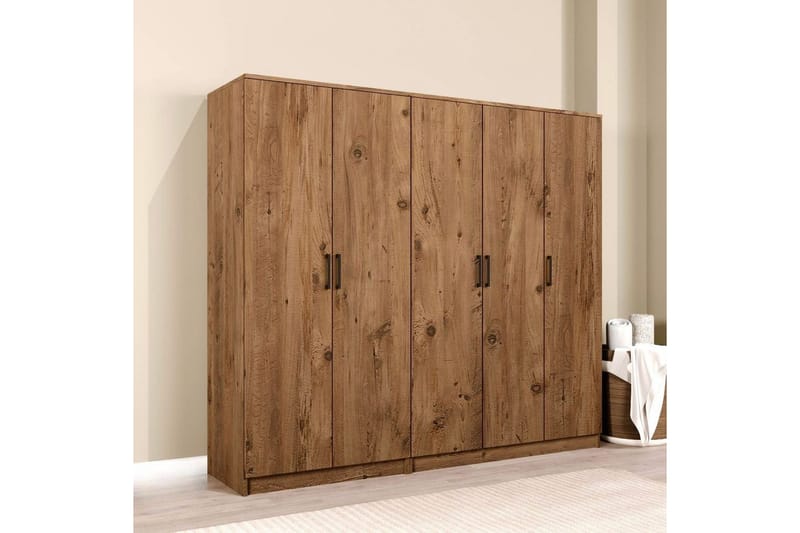Olera Garderobe 200x180 cm - Natur - Oppbevaring - Klesoppbevaring - Garderober & garderobesystem