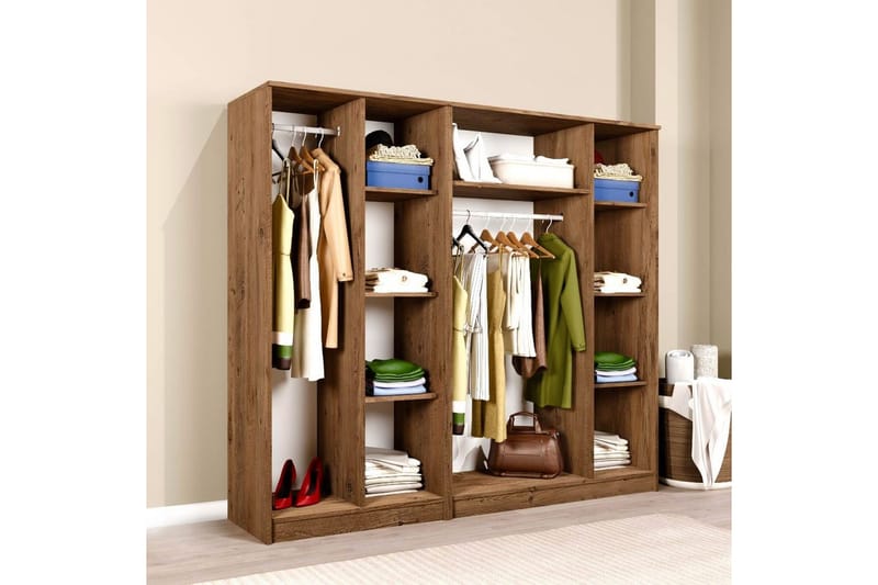 Olera Garderobe 200x180 cm - Natur - Oppbevaring - Klesoppbevaring - Garderober & garderobesystem