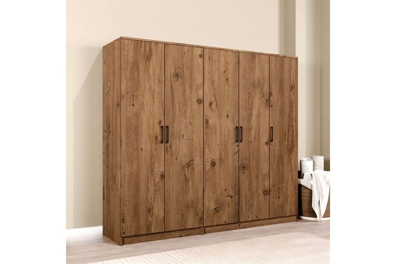 Olera Garderobe 200x180 cm - Natur - Oppbevaring - Klesoppbevaring - Garderober & garderobesystem