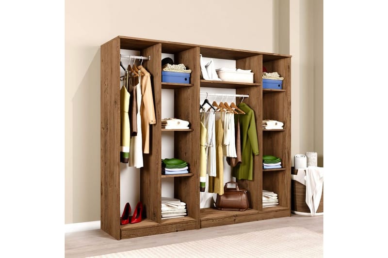 Olera Garderobe 200x180 cm - Natur - Oppbevaring - Klesoppbevaring - Garderober & garderobesystem