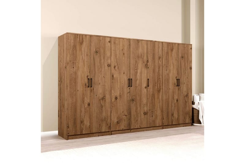 Olera Garderobe 280x180 cm - Natur - Oppbevaring - Klesoppbevaring - Garderober & garderobesystem