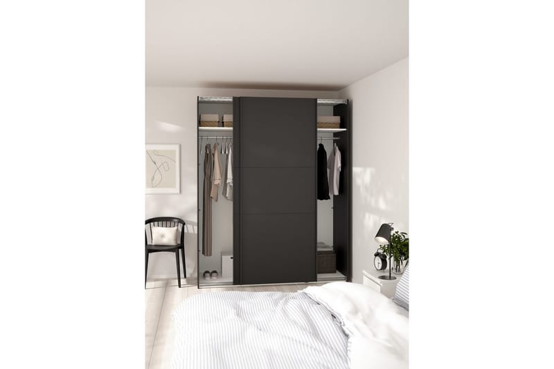 Takeru Garderobe 179x221 cm - Svart - Oppbevaring - Klesoppbevaring - Garderober & garderobesystem