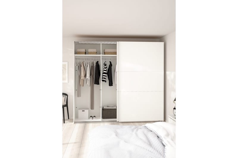 Takeru Garderobe 244x221 cm - Hvit - Oppbevaring - Klesoppbevaring - Garderober & garderobesystem