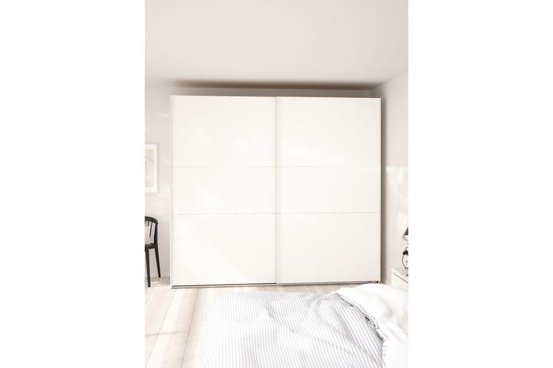 Takeru Garderobe 244x221 cm - Hvit - Oppbevaring - Klesoppbevaring - Garderober & garderobesystem
