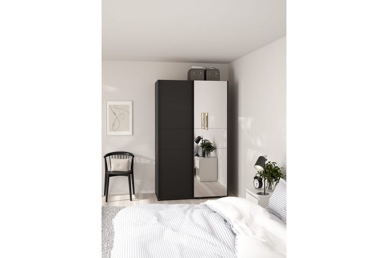 Takeru Garderobe med Speil 119x200 cm - Svart - Oppbevaring - Klesoppbevaring - Garderober & garderobesystem