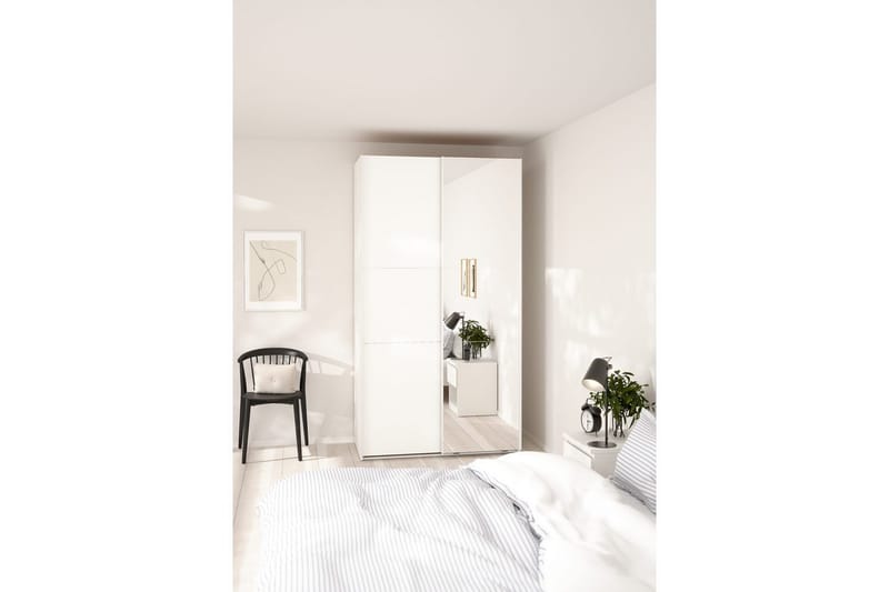 Takeru Garderobe med Speil 119x221 cm - Hvit - Oppbevaring - Klesoppbevaring - Garderober & garderobesystem
