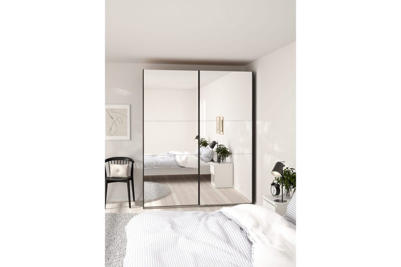 Takeru Garderobe med Speil 179x220 cm - Svart - Oppbevaring - Klesoppbevaring - Garderober & garderobesystem