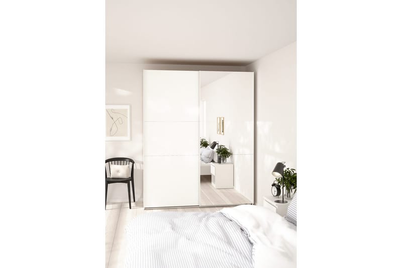 Takeru Garderobe med Speil 179x221 cm - Hvit - Oppbevaring - Klesoppbevaring - Garderober & garderobesystem