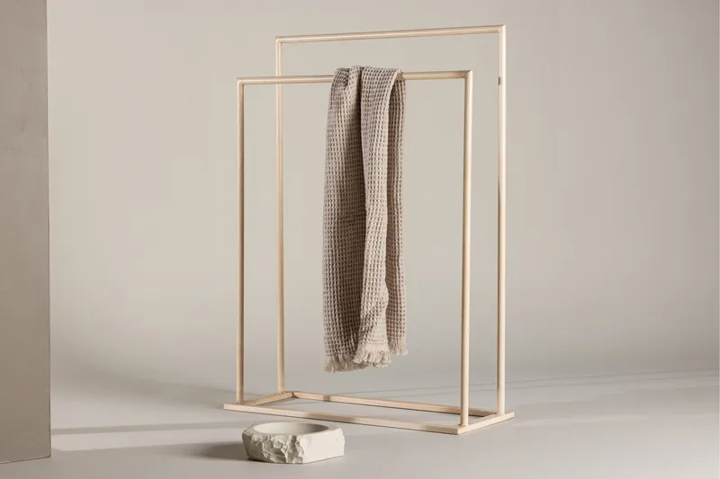 Alva Klesstativ Hvit - Venture Home - Oppbevaring - Klesoppbevaring - Stumtjener - Klesstativ