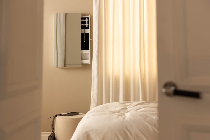 Verdansk Veggskap med Speil - Hvit - Oppbevaring - Oppbevaring til småting - Oppbevaring smykker - Smykkestativ & smykkeskrin