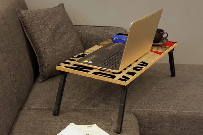 Bourdeau Datastativ 25 cm - Tre/natur/Svart - Oppbevaring - Oppbevaring til småting - Oppbevaringsstativ - Laptop stativ